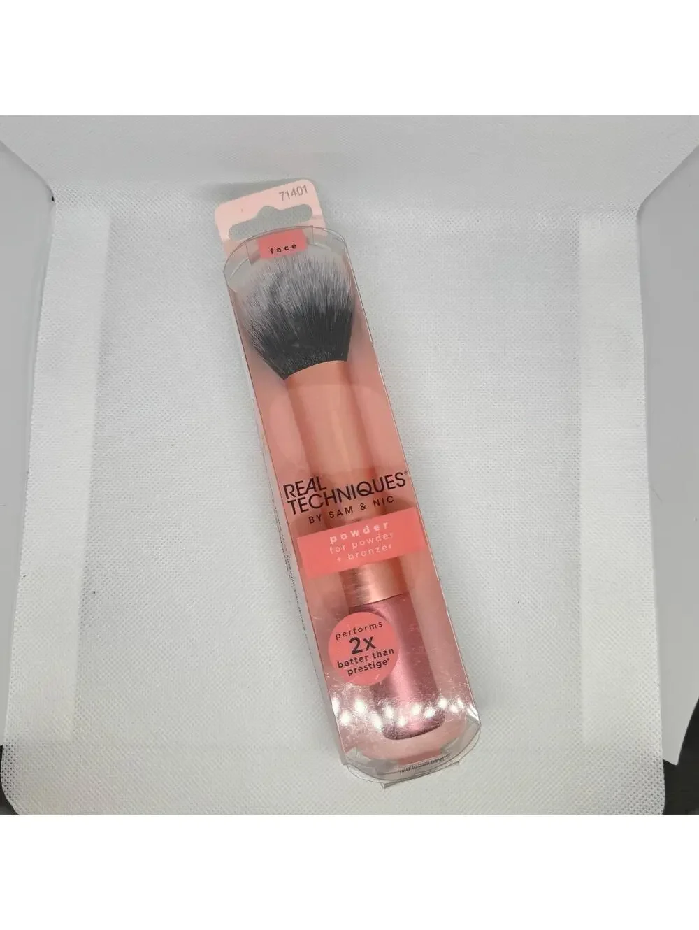 Real Techniques Powder Brush r 201